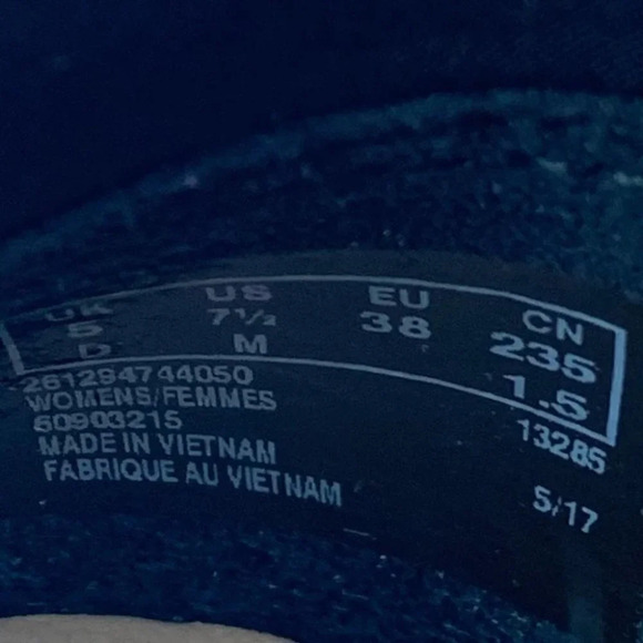 Clarks ankle booties size 7.5 38 black leather - Picture 9 of 10